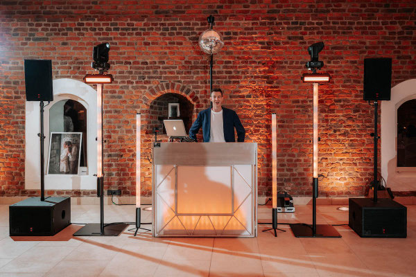 Premium Setup für Weihnachtsfeier in Bonn - ausschließlich professionelles Equipment aus eigenem Bestand