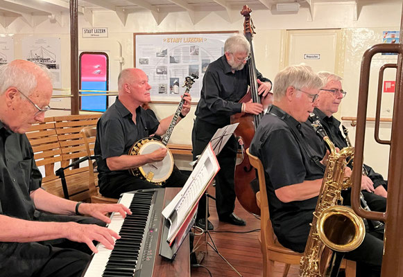 Jazz & Dine mit dem Raddampfschiff auf dem Vierwaldstättersee
