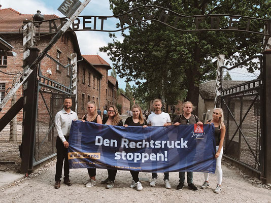 IG Metall Jugend: Wir befinden uns gerade für ein paar Tage in #Oswiecim und besuchen einige Azubis, die hier im Rahmen der Gedenkstättenarbeit von #Volkswagen im Stammlager #Auschwitz und Außenlager in #Birkenau helfen.