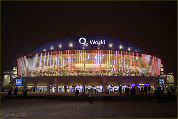 O2-World (seit August 2015 Mercedes Benz Arena)