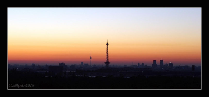 Sonnenaufgang (vom Teufelsberg aus gesehen)