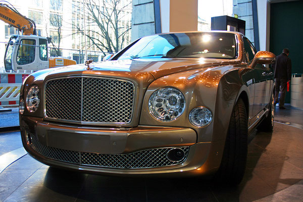 Bentley Limousine