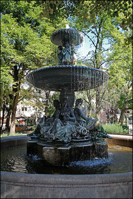 Wrangelbrunnen - Urbanstr./Ecke Grimmstr.