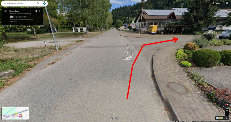 Die nächste Straße rechts abbiegen.