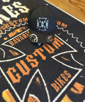 Unsere Capi's in Schwarz mit unserem Logo von Bavaria Custom Bikes