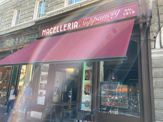 Storica macelleria Suppancig - piazza S. Giovanni