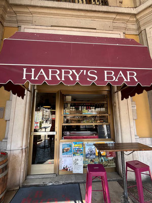 Harry's Bar - via Carducci angolo piazza Oberdan