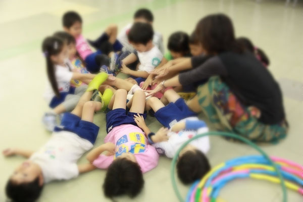 ロケット　幼稚園　リトミック　どれみ音楽教室