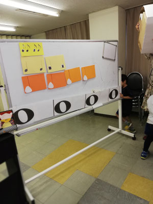 幼稚園　リトミック　どれみ音楽教室　おにぎりおんぷ