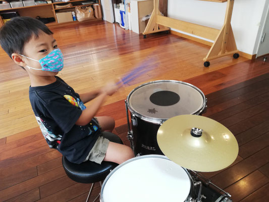 どれみLABO どれみ音楽教室 みんなのどれみ マンツーマンリトミック ピアノ
