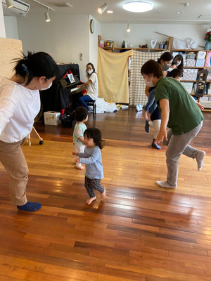 どれみLABO　リトミック　子育てサロン　おやこサロン　江東区