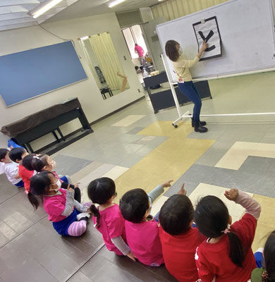 どれみLABO みんなのどれみ 幼稚園 リトミック お習字