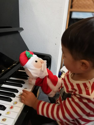 どれみ音楽教室　マンツーマンピアノリトミック　クリスマス
