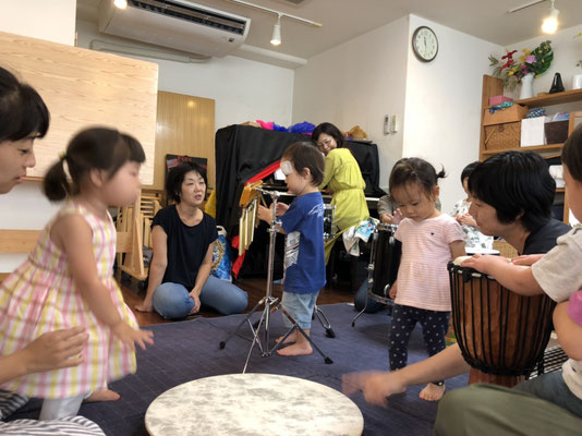 どれみLABO　リトミック　子育てサロン　おやこサロン　江東区