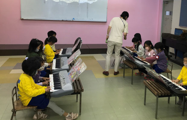 どれみLABO　幼稚園リトミック　みんなのどれみ　音階カード