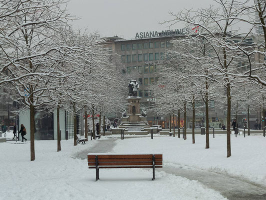 Kelley_Chet_Snowy Frankfurt