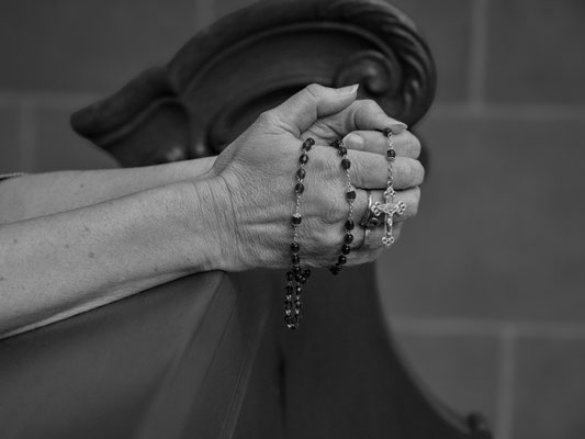 Kelley_Chet_Praying Hands