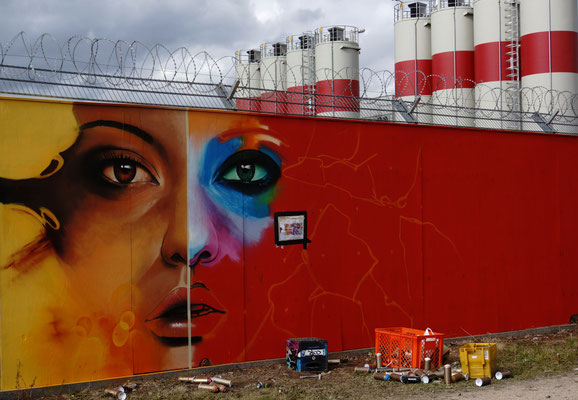 Oppenheimer_Dr_Christa_Graffiti