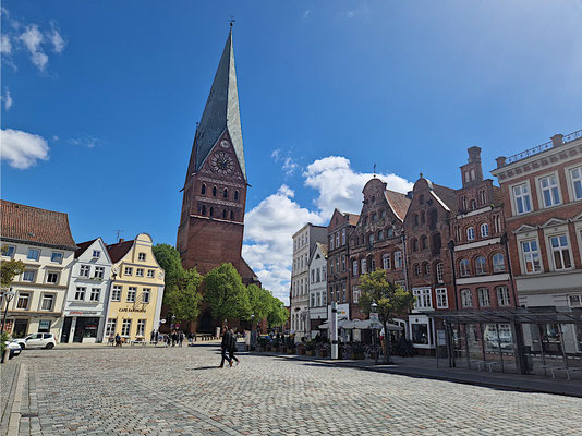 Am Sande mit der Johanniskirche