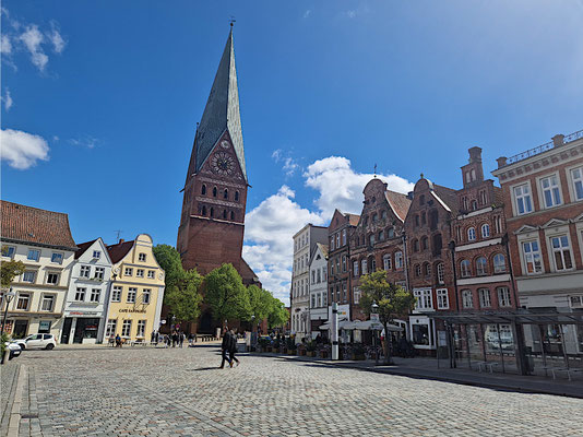 Am Sande mit der Johanniskirche