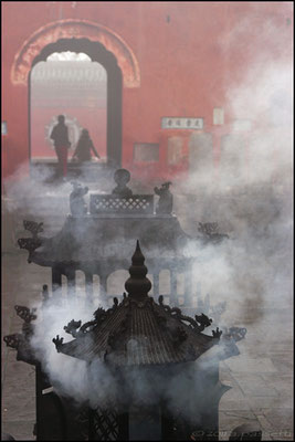 Incense braziers at the Prince Temple, Wudangshan