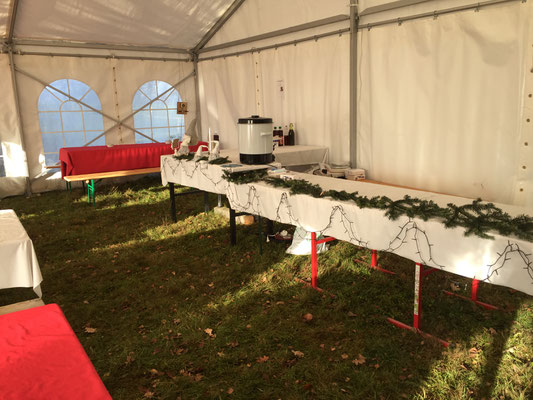 Buffet im Festzelt