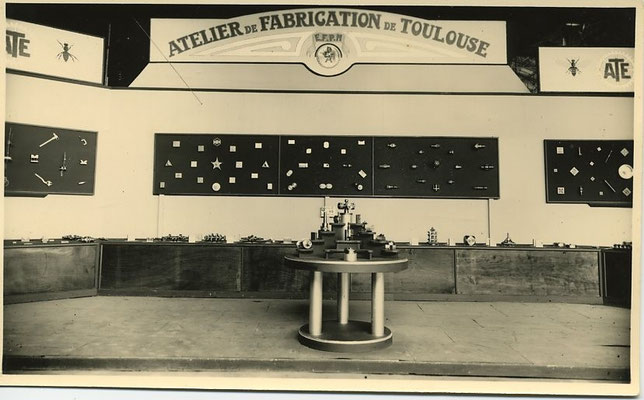 1945-Exposition Rénovation des Métiers au Parc des Expositions à Toulouse.