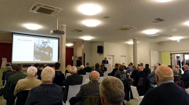 Der Konferenzraum war gut gefüllt - die Interesse war groß.
