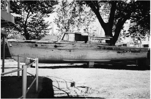 Geborgenes Verkehrsboot aus dem "La Plata"