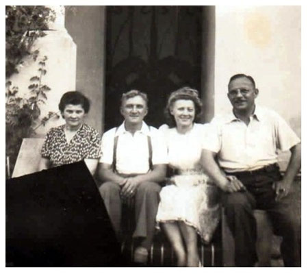 Hans mit seiner Hildegrad und den Schwiegereltern.
