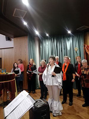 ...und ab ins ABBA-Kostüm
