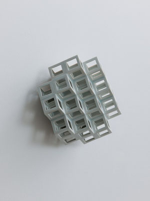 Lattice receptacle‐Monocrystal 1, 2012, Porcelain, h.25×w.25×d.11㎝ 