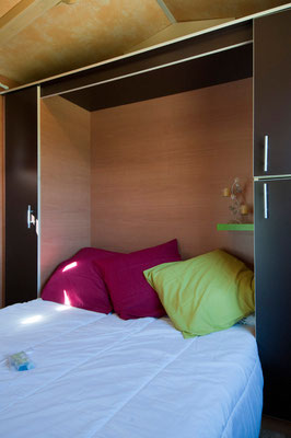 Chambre avec lit 140