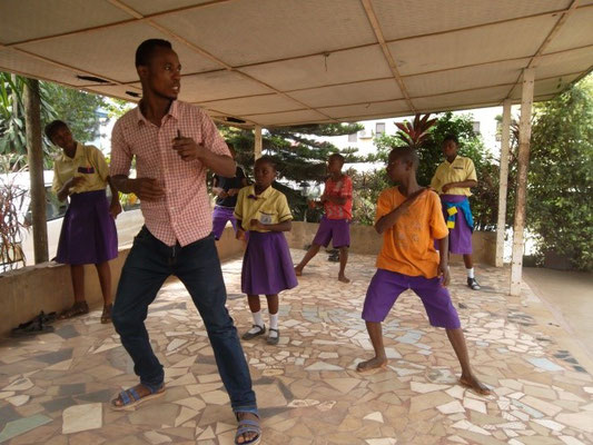 Dansles van dove kinderen.