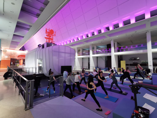 Fotos vom „Yoga ungewöhnlich“ – Maritimes Yoga im Deutschen Schifffahrtsmuseum!