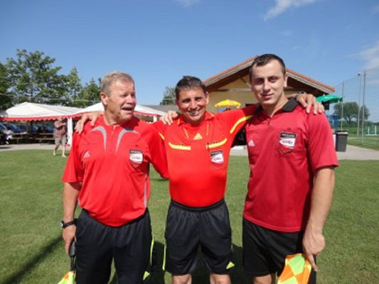 Unser routiniertes Schiri-team Kröpfl Günter mit Assistenten Walter Leidenfrost und Alen Nuhanovic wurde für das Finale zwischen der Gruppe Baden-Nordwest nominiert.
