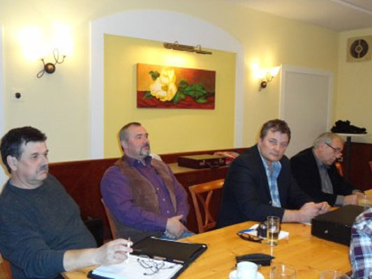 Gruppenbetreuer Günter Bruckmüller,  HGO Reinhart Litschauer mit der Gruppenleitung Hubert Pfeiffer, Alfred Böhm