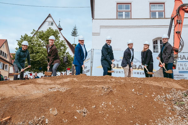 Rathaus Pfullingen, Spatenstich im Mai 2025
