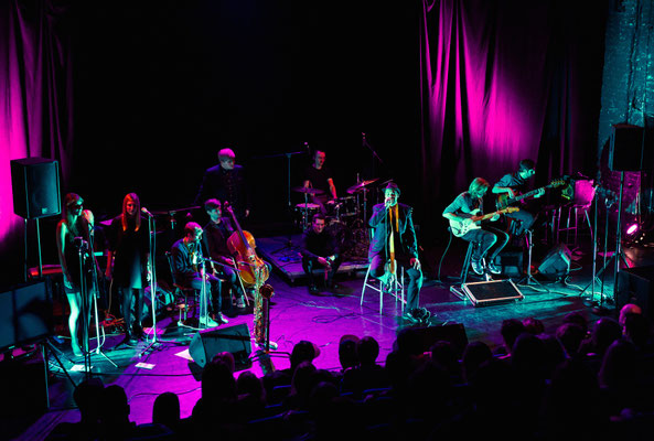 Die Songs im Hellen Photo by Alex Chepa