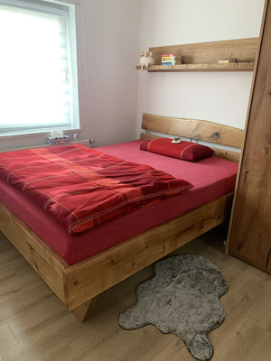 Schlafzimmer Schrank Bett Eiche Holz Einbauschrank Natureiche gewachst LED Spiegel Spiegelschrank Eckschrank 