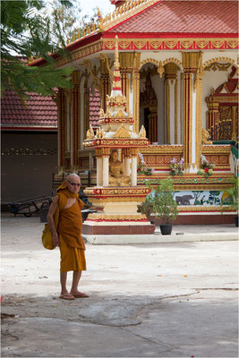 Wat That Luang 21