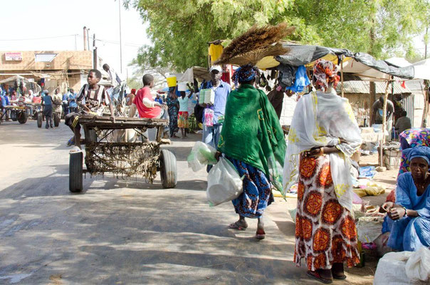 Sénégal - Marché de brousse 08