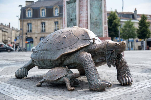 Bordeaux 17 - Les tortues de bronze de Yvan Theimer