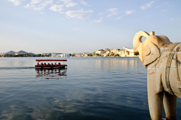 Udaipur 06 - Lake City