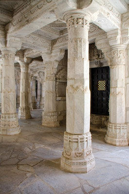 Ranakpur 07 - Temple d'Adinath