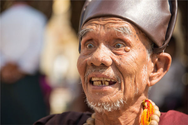 Bagan - Pagode Shwe Zi Gone 09