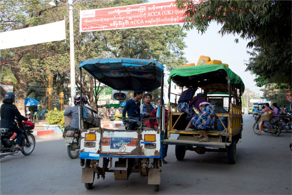 Monywa - Rue et marché 03