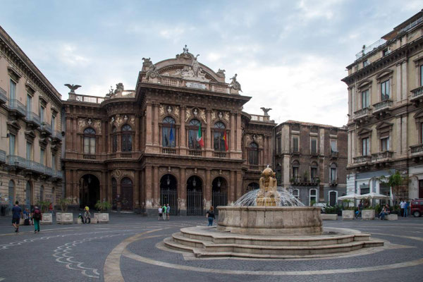 Catane 05 - Piazza Vincenzo Bellini