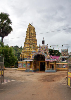 Temple de la dent 01 - Matale -  sur la route vers Kandy - Temple Hindou Sri Muthumariamman