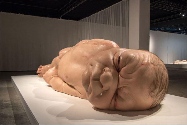 Hyperréalisme 33 - Ron Mueck - A Girl
